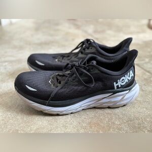 Hoka Clifton 8
